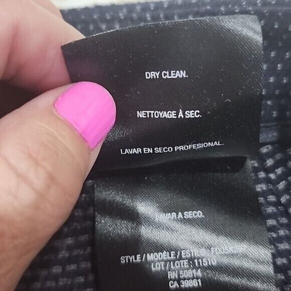 T Tahari women's High Rise navy trouser pants with Embroidery down side seams, 6 - Picture 7 of 7